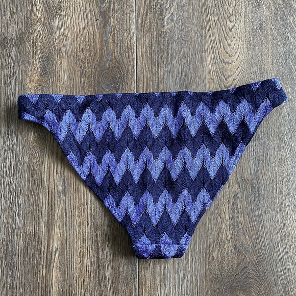 H&M Bikini Set - Picture 6 of 9